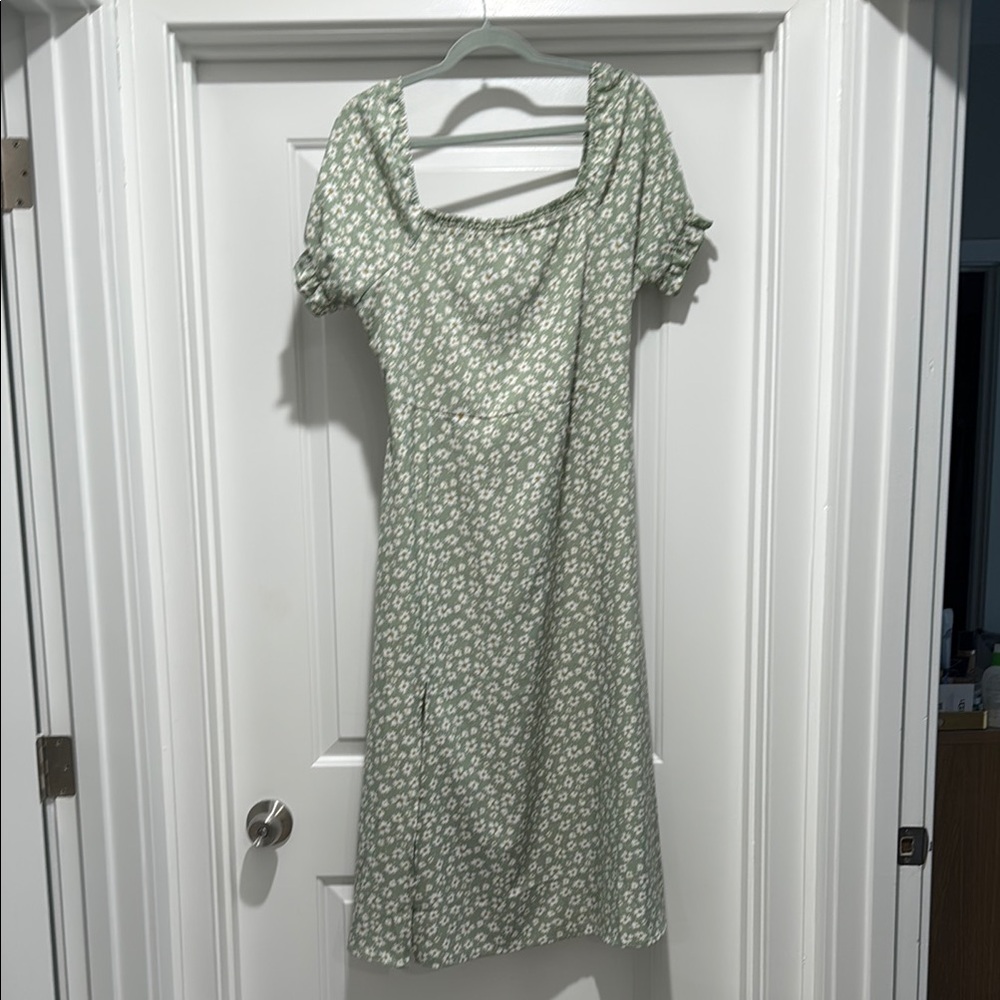 SHEIN Green Flutter Sleeve Midi Sundress
